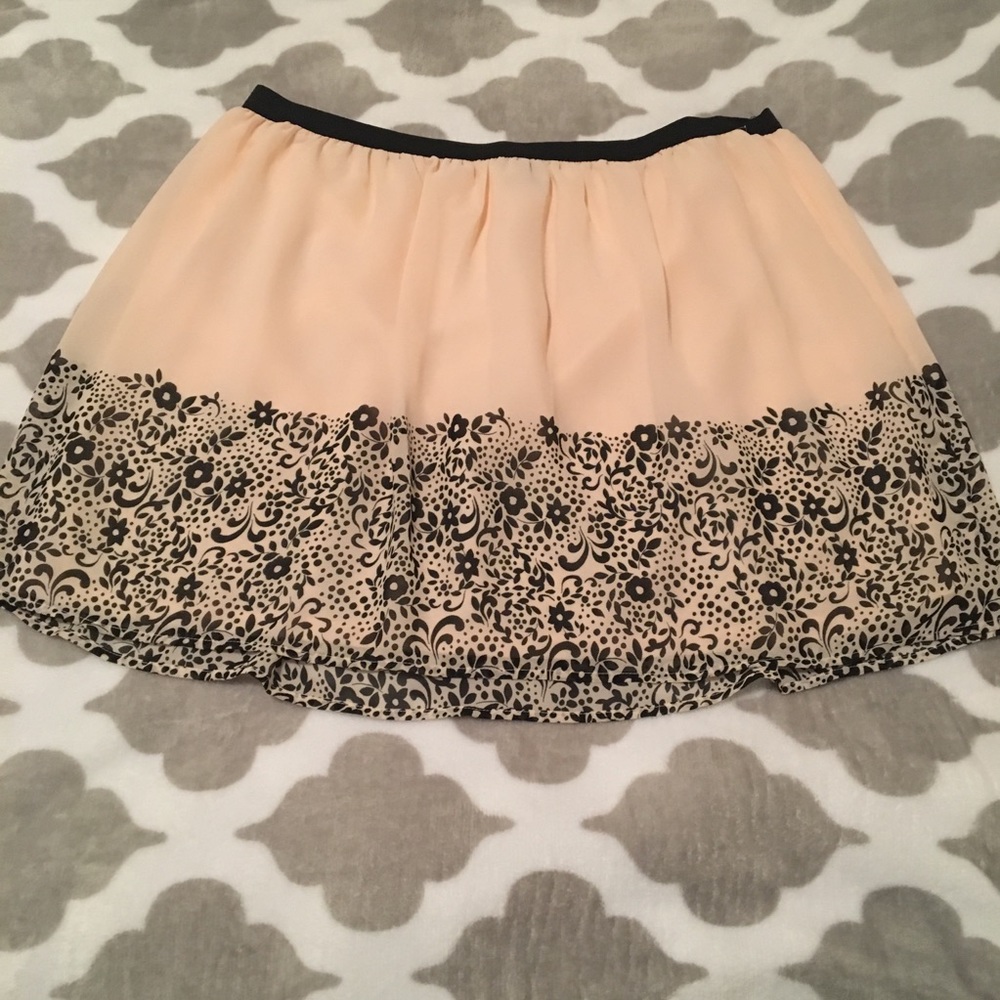 Black and coral skirt